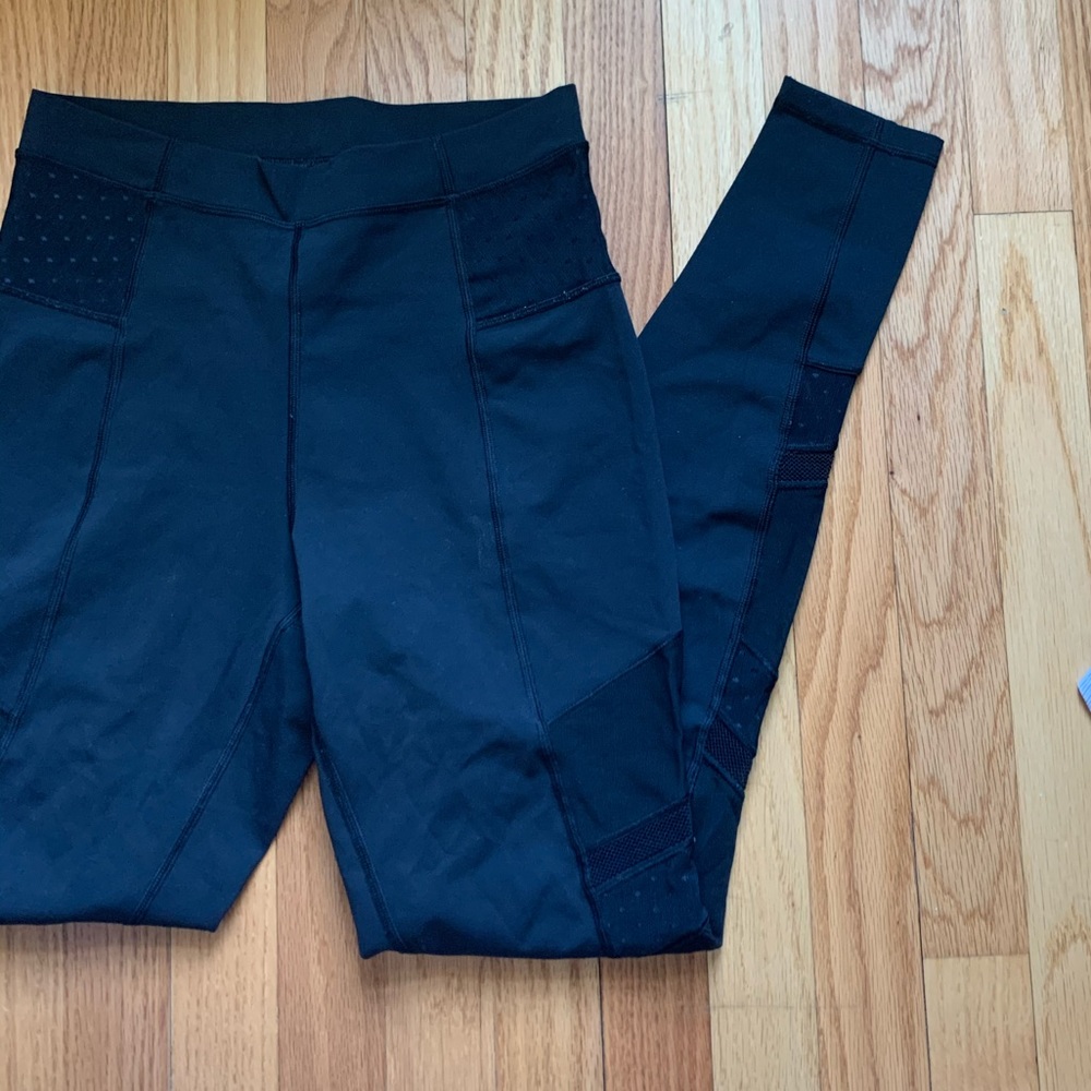 LuLu lemon leggings with mesh